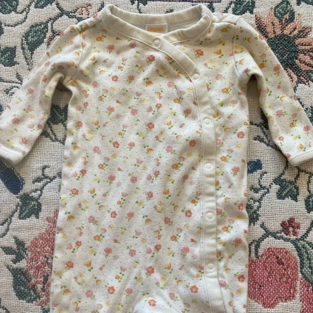 3/$15 SALE BUNDLE N SAVE Gymboree 3-6 Months Floral Footies Onesie
